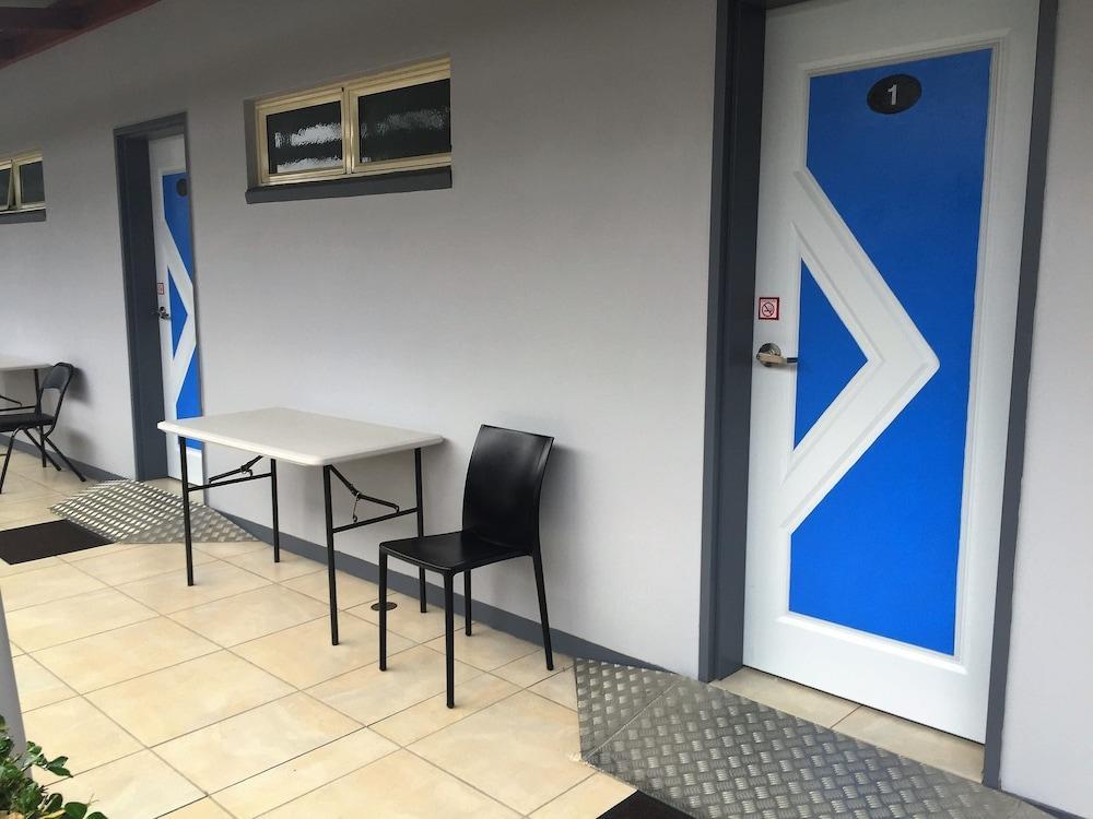 Red Bridge Motor Inn Woombye Экстерьер фото