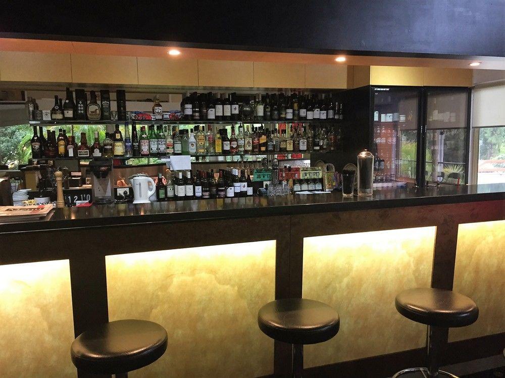 Red Bridge Motor Inn Woombye Экстерьер фото