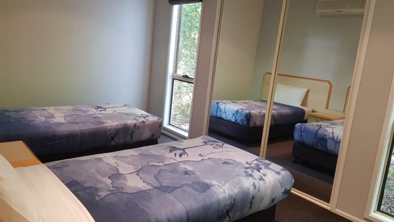 Red Bridge Motor Inn Woombye Экстерьер фото