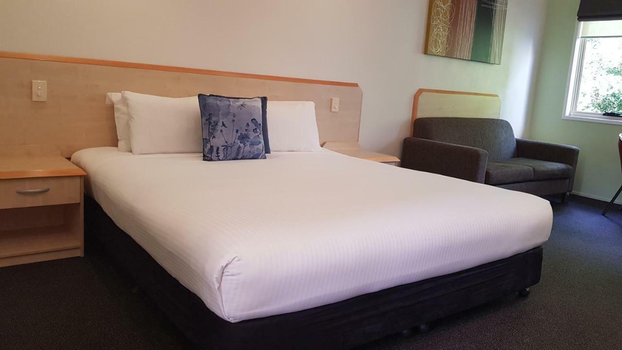 Red Bridge Motor Inn Woombye Экстерьер фото