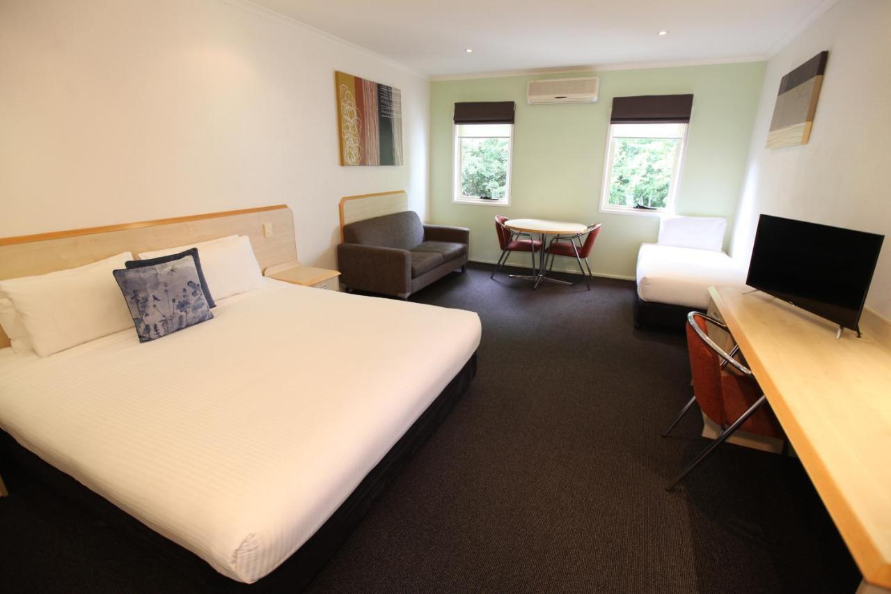 Red Bridge Motor Inn Woombye Экстерьер фото