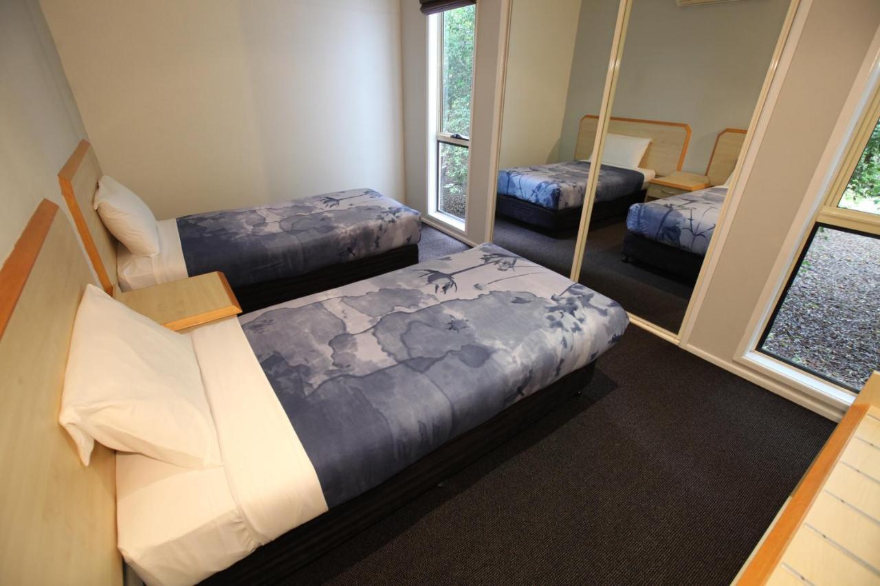 Red Bridge Motor Inn Woombye Экстерьер фото